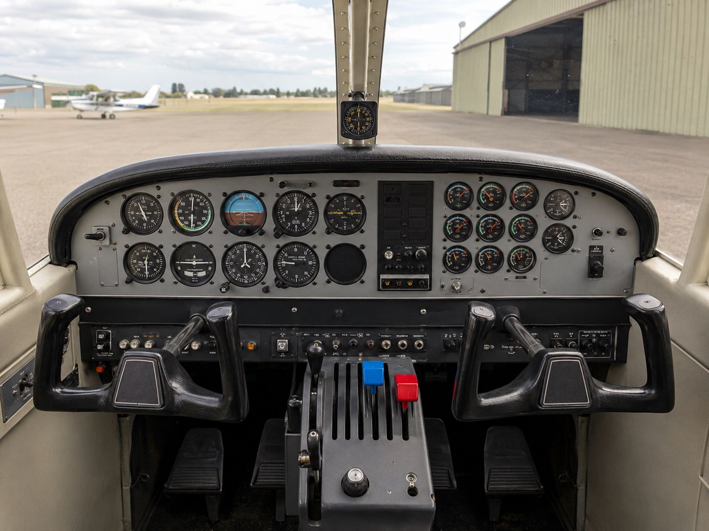 Piston Aeroplanes training